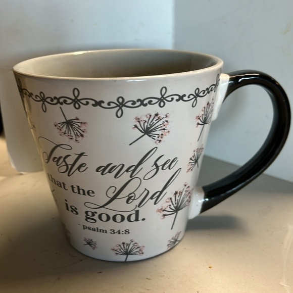 Psalms 34:8 Mug - Picture 3 of 5